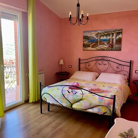 Villa Gaia - Luxury Villa, Pool & Wellness Rooms-3